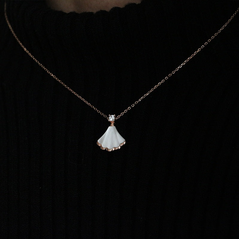 Fan-Shaped Mother-of-Pearl Zircon Necklace